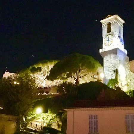 Suquet Avec Terasse Vue Cannes